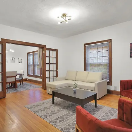 Comfy Apartment In Indianapolis Exterior photo