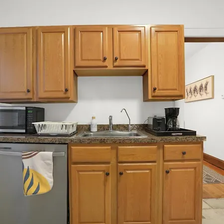 Comfy Apartment In Indianapolis Exterior photo